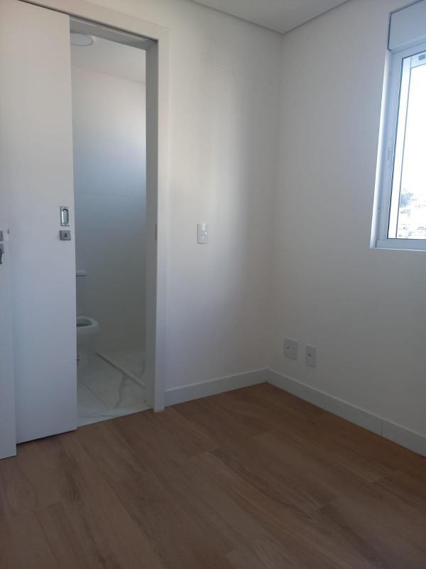 Cobertura, Centro, 2 Quartos, 2 Vagas, 2 Suítes