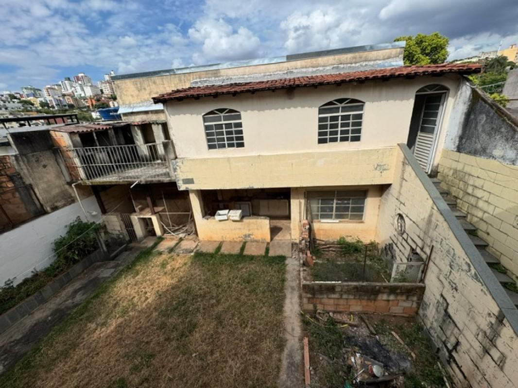 Casa, Inconfidência, 4 Quartos, 2 Vagas, 1 Suíte