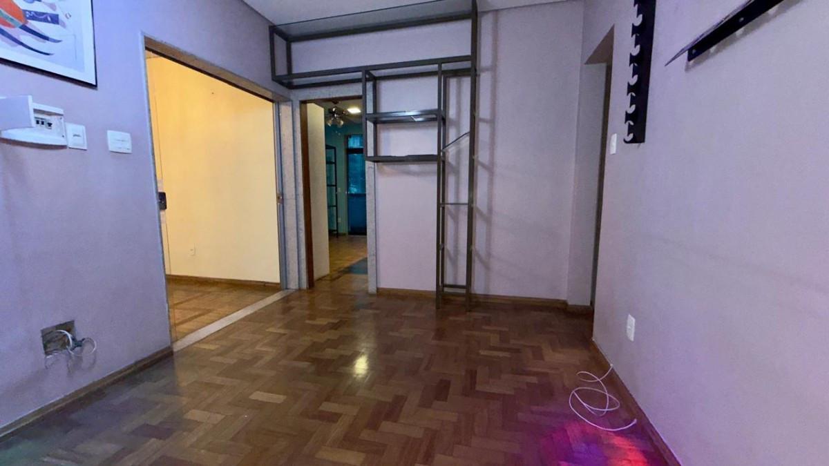 Apartamento, Centro, 3 Quartos, 0 Vaga, 1 Suíte