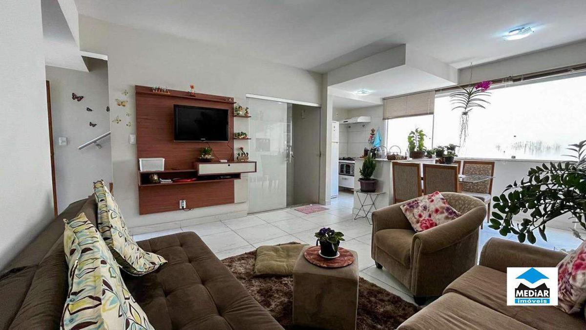 Casa, Santa Efigênia, 3 Quartos, 2 Vagas, 2 Suítes