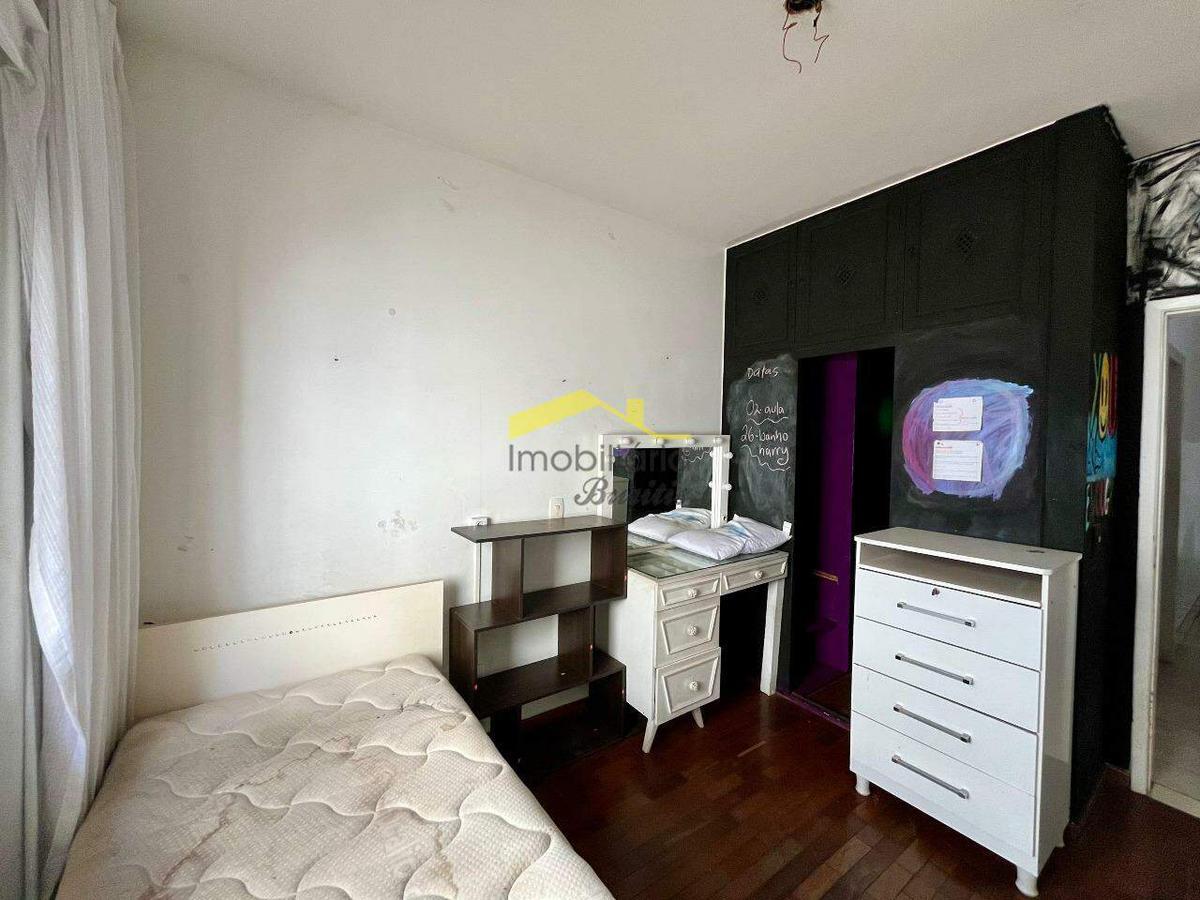 Casa, Buritis, 5 Quartos, 6 Vagas, 2 Suítes