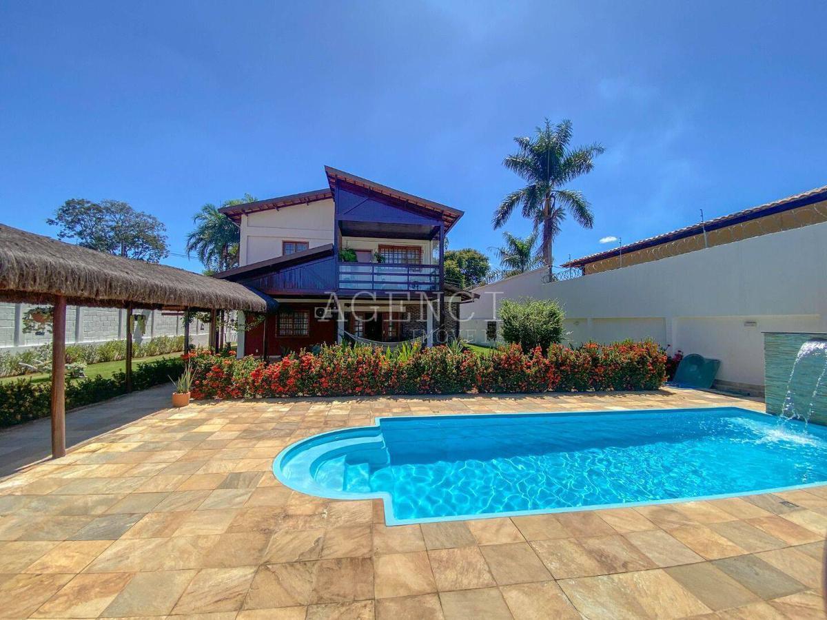 Casa, Trevo, 4 Quartos, 0 Vaga, 1 Suíte