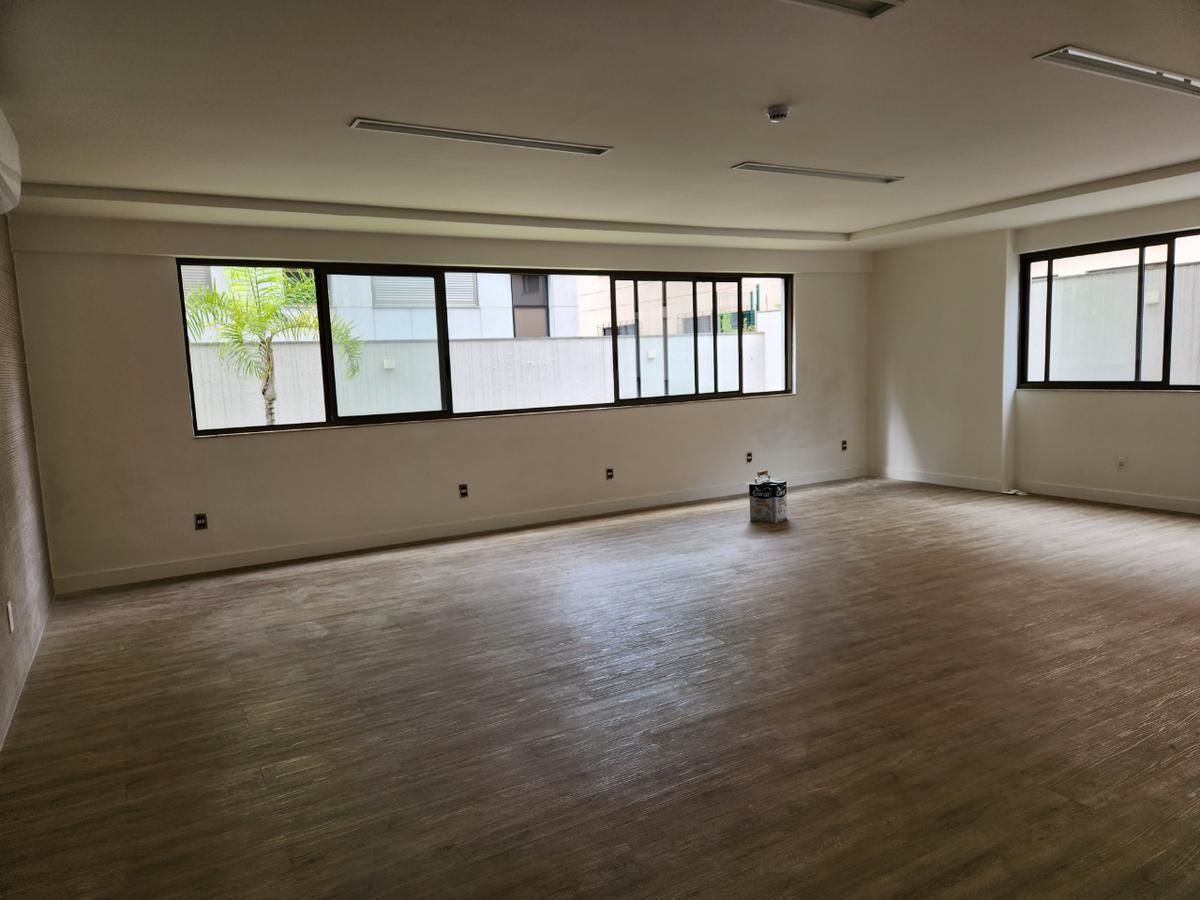 Apartamento, Funcionários, 4 Quartos, 4 Vagas, 2 Suítes