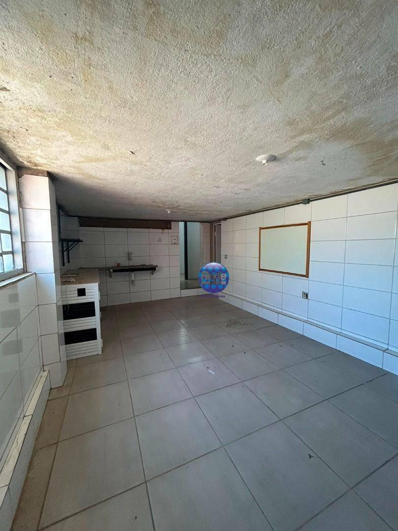 Galpão, Centro, 0 Quarto, 1 Vaga