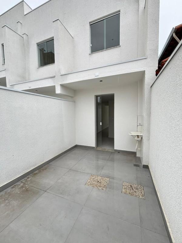 Casa, Jardim Leblon, 2 Quartos, 2 Vagas