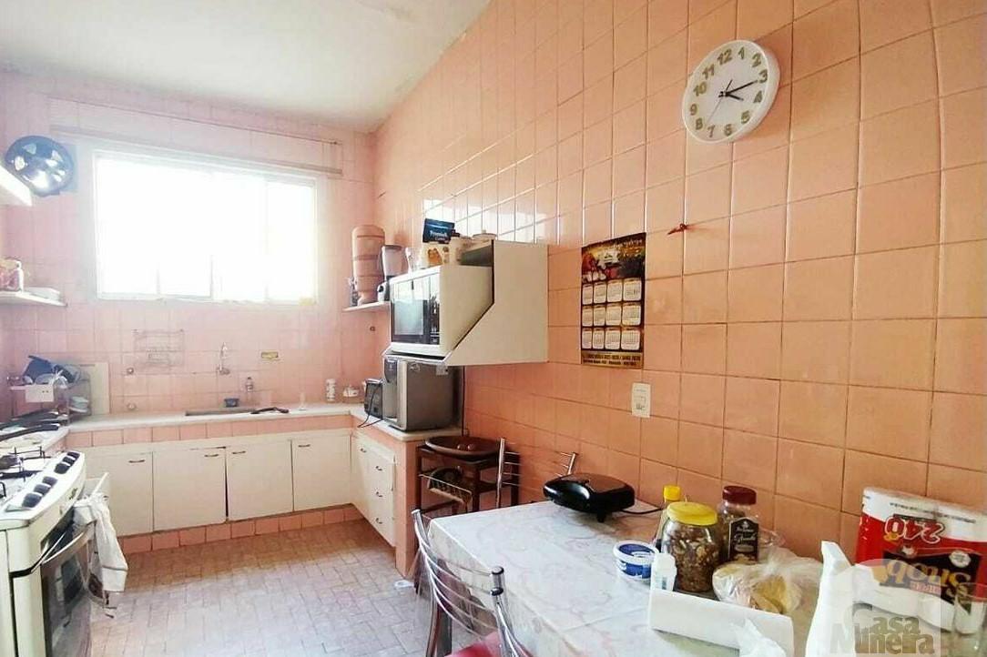 Casa, Floresta, 4 Quartos, 0 Vaga