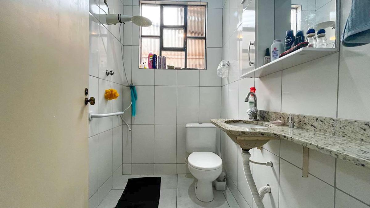 Casa, Santa Terezinha, 4 Quartos, 5 Vagas, 1 Suíte