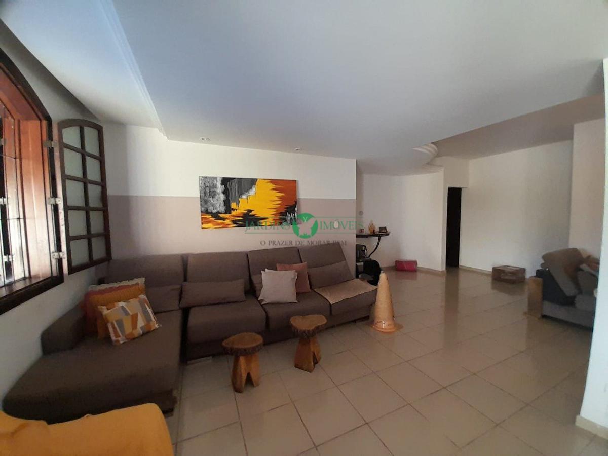 Casa, Ipiranga, 3 Quartos, 5 Vagas, 1 Suíte