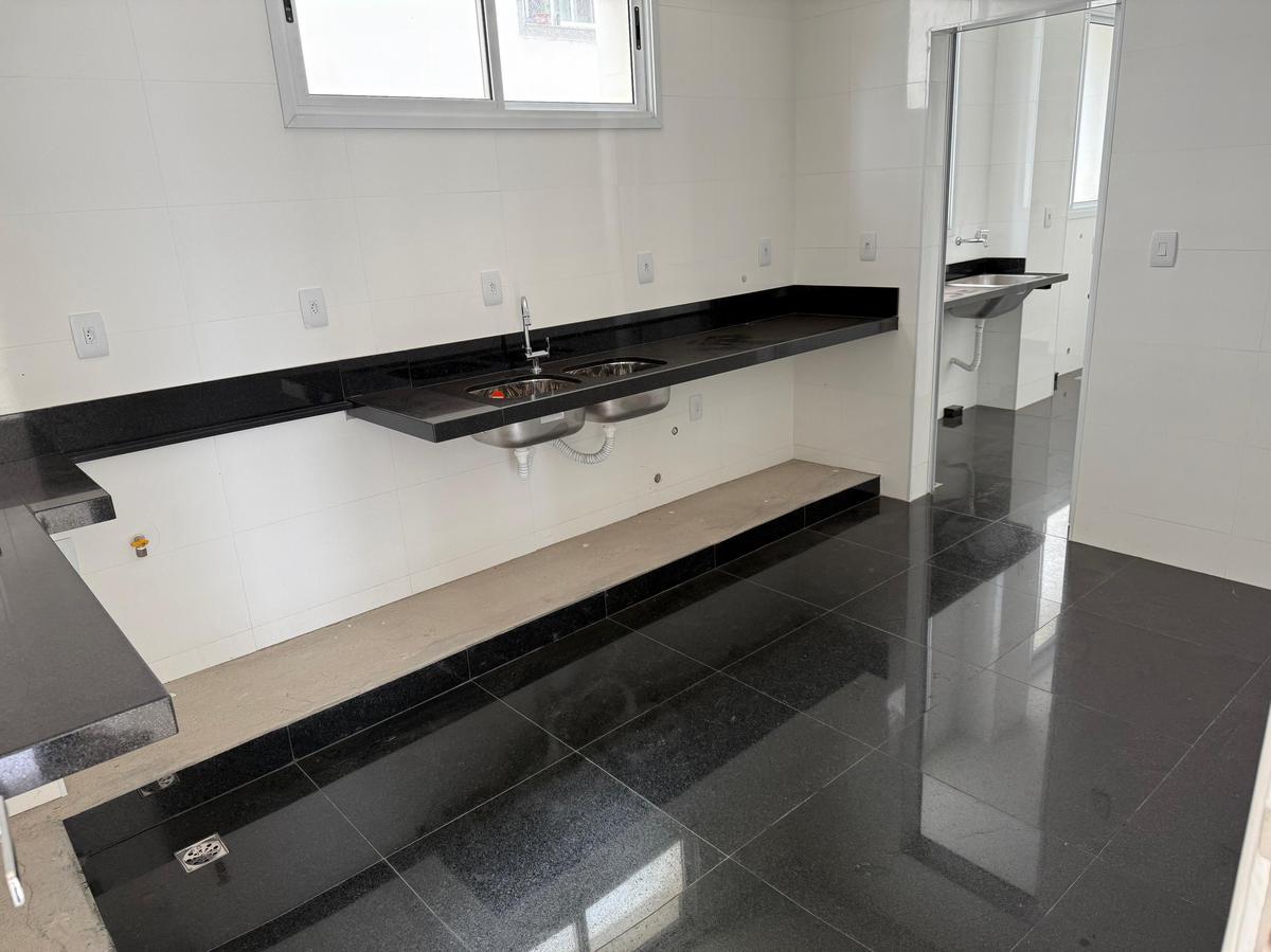 Apartamento, Anchieta, 4 Quartos, 2 Vagas, 4 Suítes
