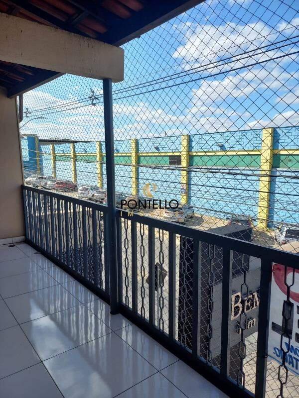 Prédio, Centro, 2 Quartos, 2 Vagas