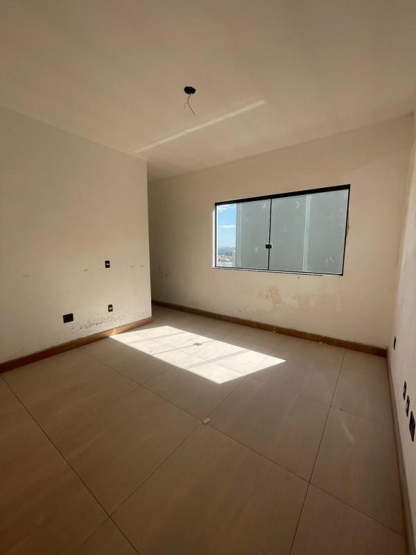 Casa, Masterville, 3 Quartos, 4 Vagas, 1 Suíte