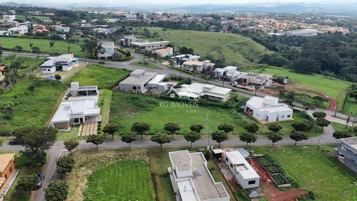 Lote, Condomínio Serra dos Bandeirantes, 0 Quarto, 0 Vaga