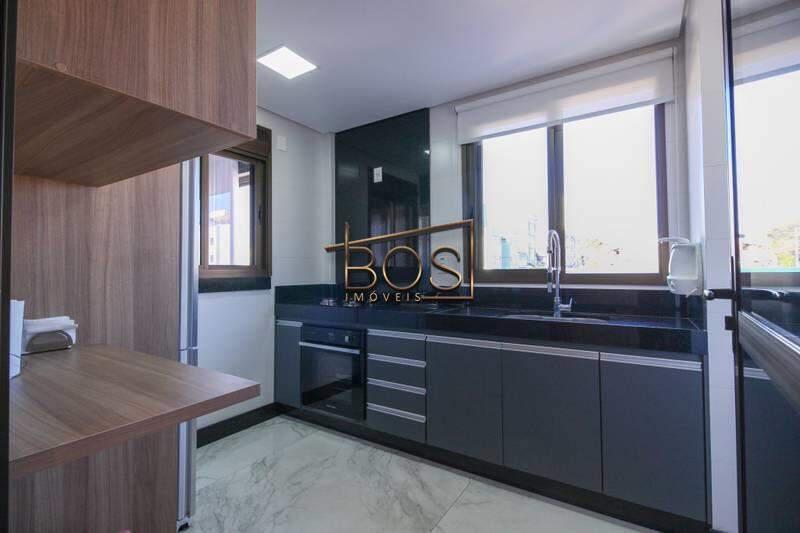 Cobertura, Sagrada Família, 3 Quartos, 4 Vagas, 2 Suítes