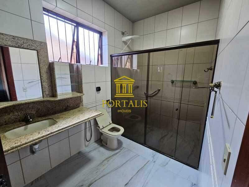 Casa, Nova Suíssa, 4 Quartos, 4 Vagas, 1 Suíte