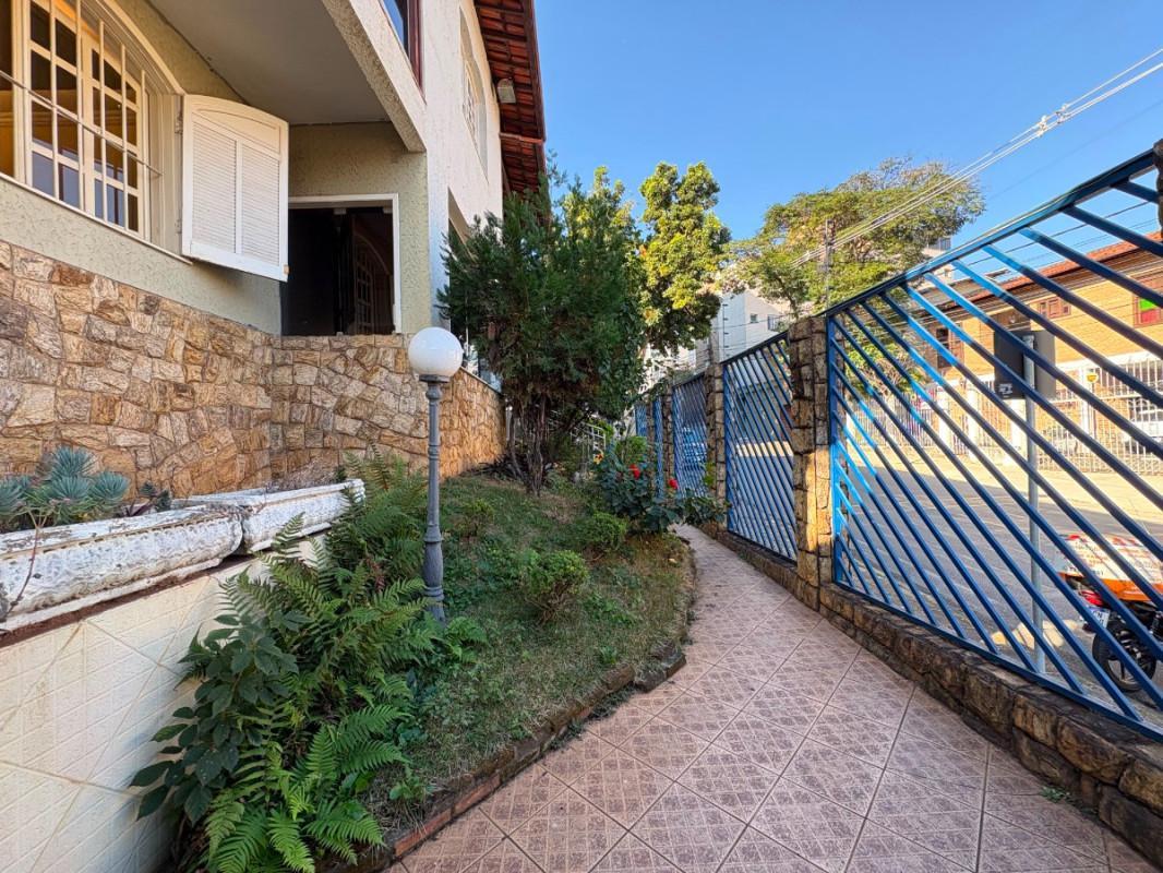 Casa, Dona Clara, 4 Quartos, 5 Vagas, 2 Suítes