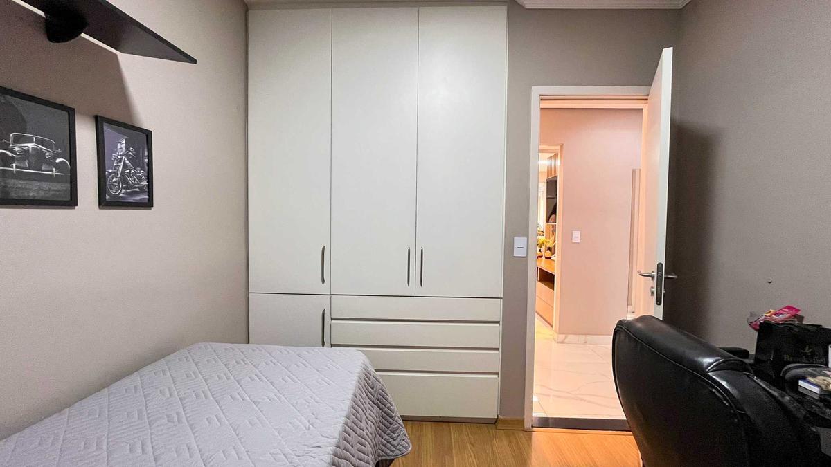 Apartamento, Ouro Preto, 3 Quartos, 4 Vagas, 1 Suíte