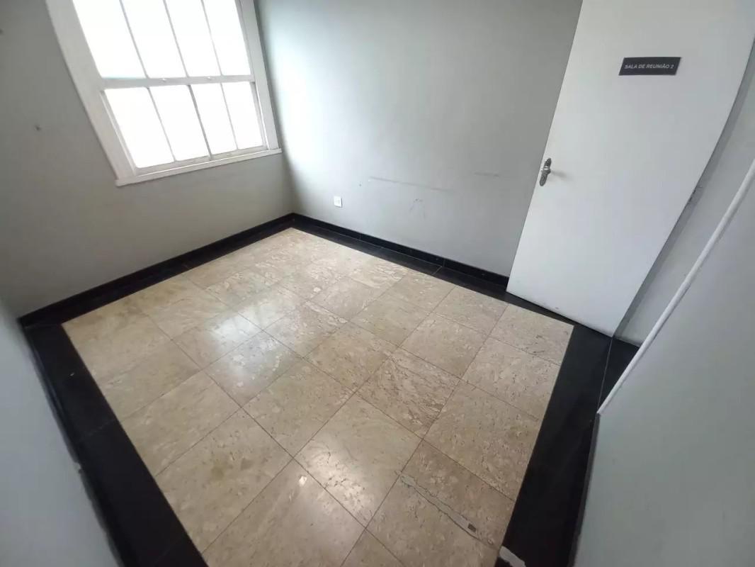 Casa Comercial, Prado, 0 Quarto, 9 Vagas