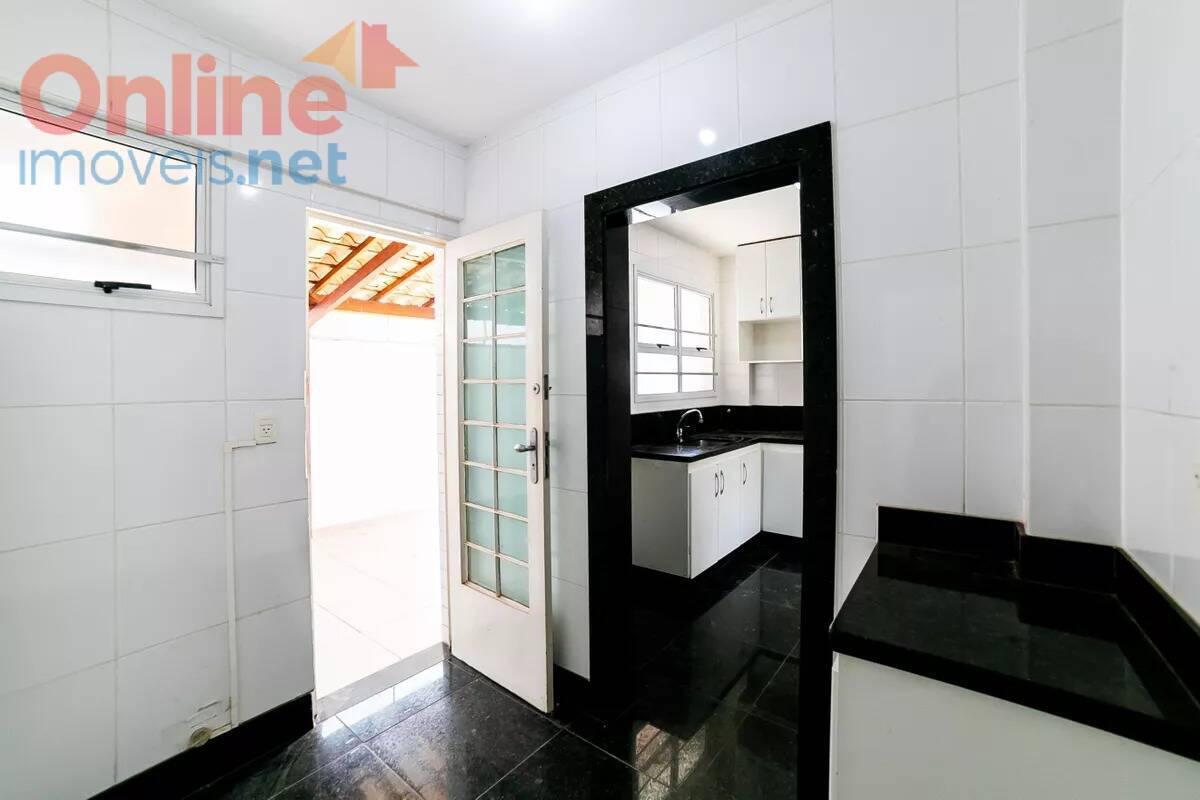 Apartamento, Serra, 4 Quartos, 0 Vaga, 1 Suíte