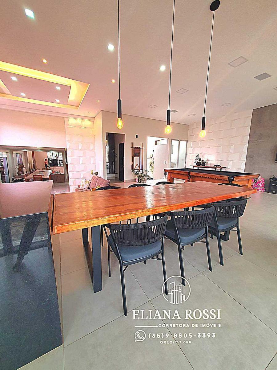 Casa, Campos Elíseos, 3 Quartos, 4 Vagas, 1 Suíte