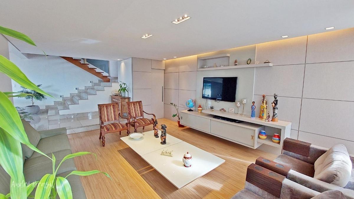 Casa, Comiteco, 4 Quartos, 3 Vagas, 4 Suítes