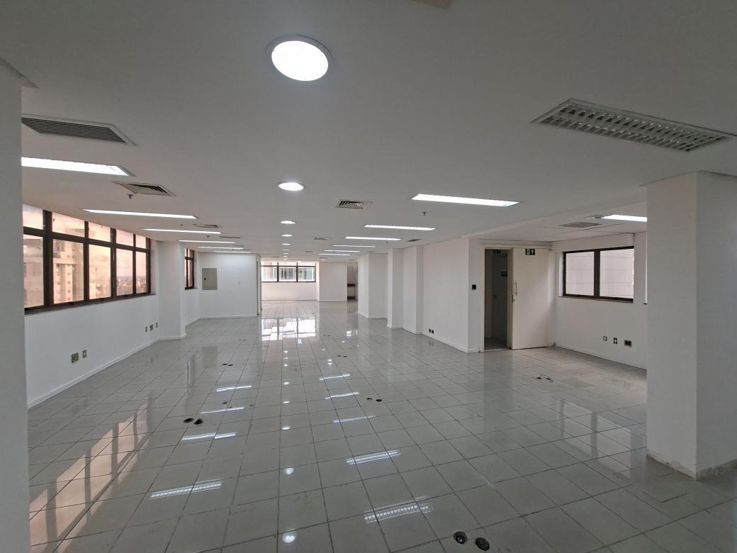 Andar, Funcionários, 0 Quarto, 5 Vagas