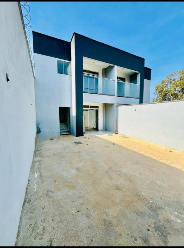 Casa, Parque Xangri-lá, 3 Quartos, 2 Vagas, 1 Suíte