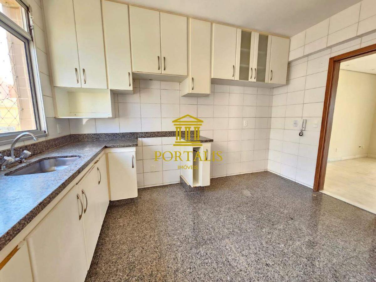 Apartamento, Santa Teresa, 4 Quartos, 4 Vagas, 2 Suítes