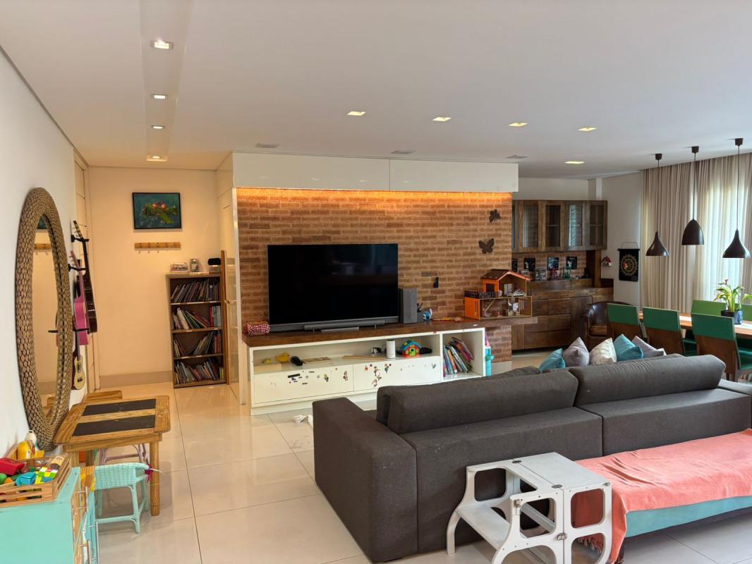 Apartamento, Santo Agostinho, 4 Quartos, 4 Vagas, 2 Suítes