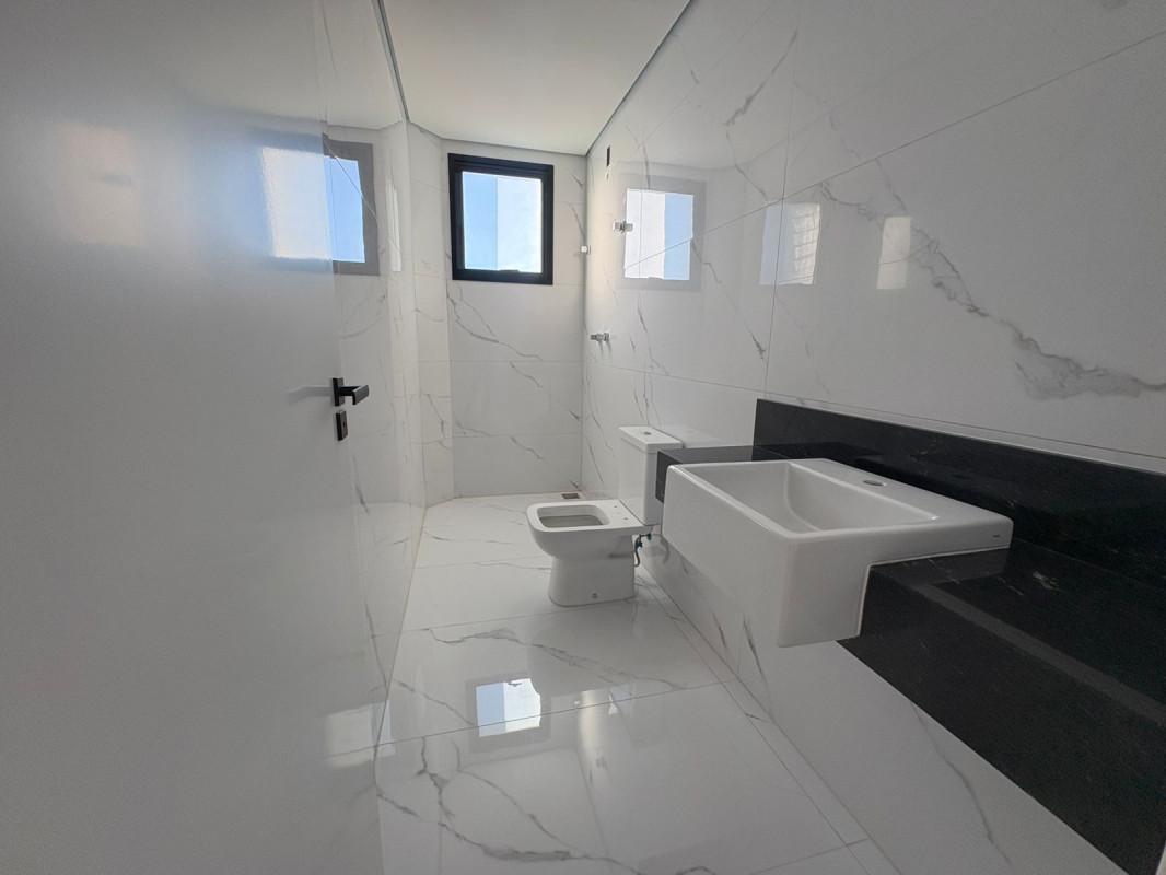 Apartamento, Santa Cruz Industrial, 4 Quartos, 3 Vagas, 1 Suíte