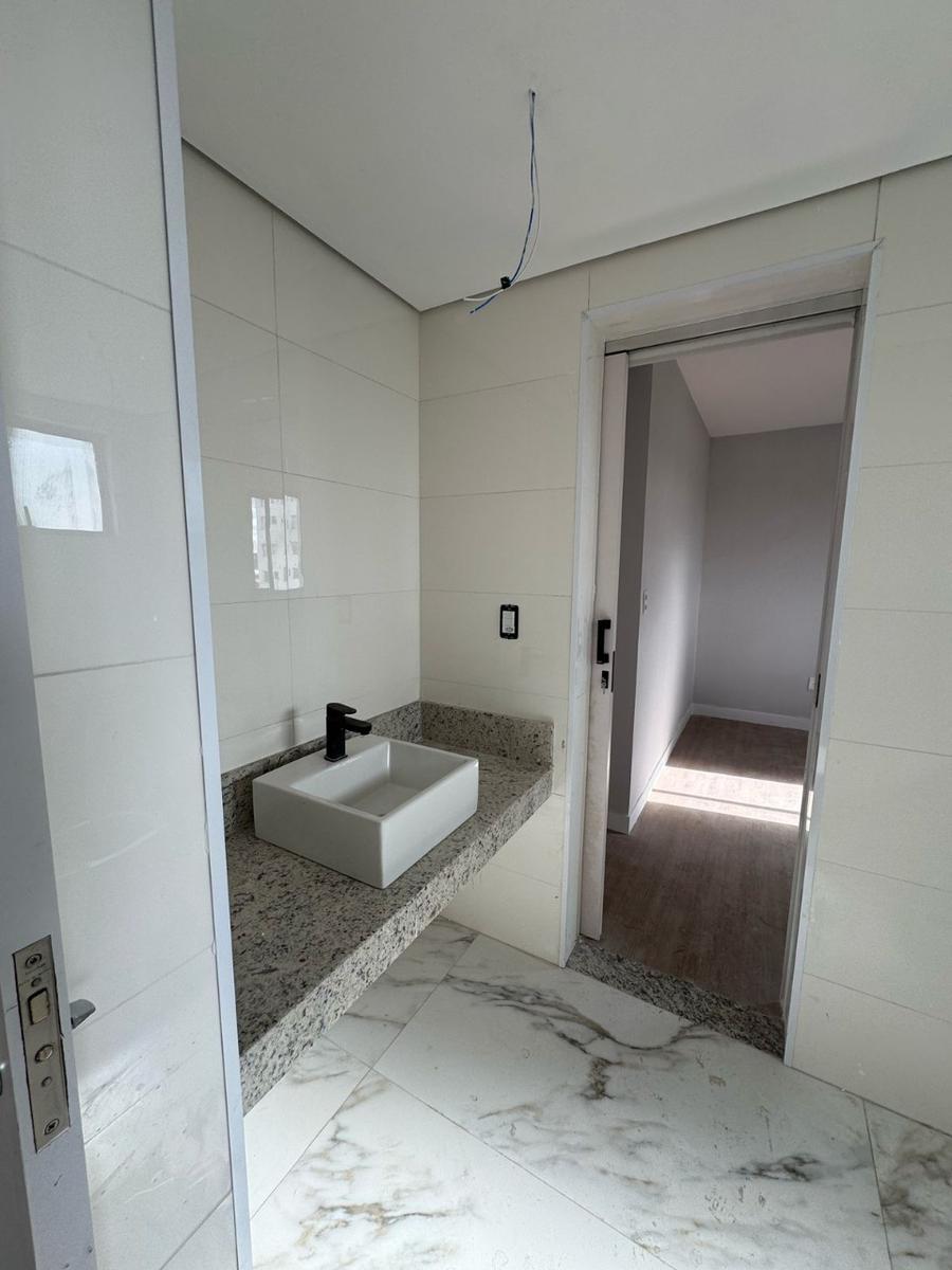 Cobertura, Graça, 4 Quartos, 3 Vagas, 1 Suíte