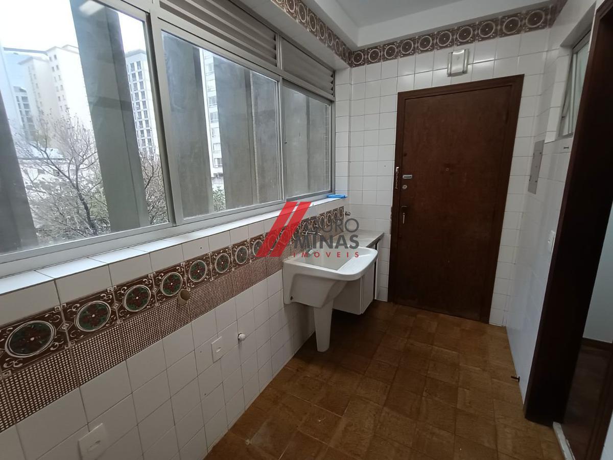 Apartamento, Funcionários, 4 Quartos, 2 Vagas, 1 Suíte
