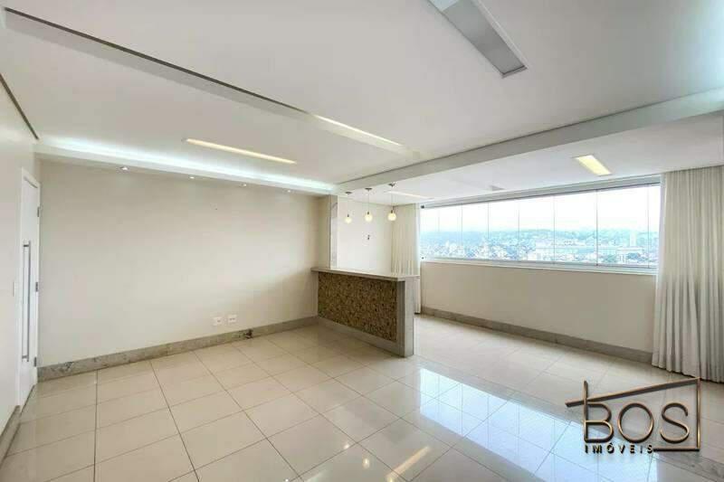 Apartamento, Sagrada Família, 4 Quartos, 2 Vagas, 1 Suíte
