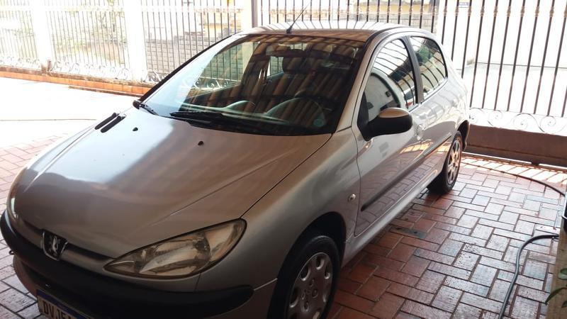 Peugeot 206 Presence 1.4/ 1.4 Flex 8v 5p