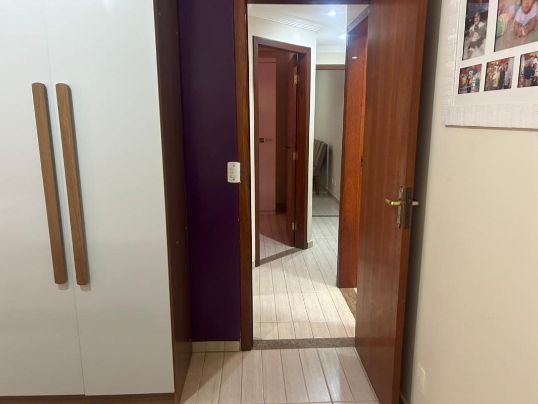 Casa, Diamante, 4 Quartos, 2 Vagas, 1 Suíte