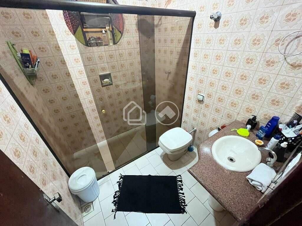 Casa, Novo das Indústrias (barreiro), 3 Quartos, 4 Vagas, 1 Suíte