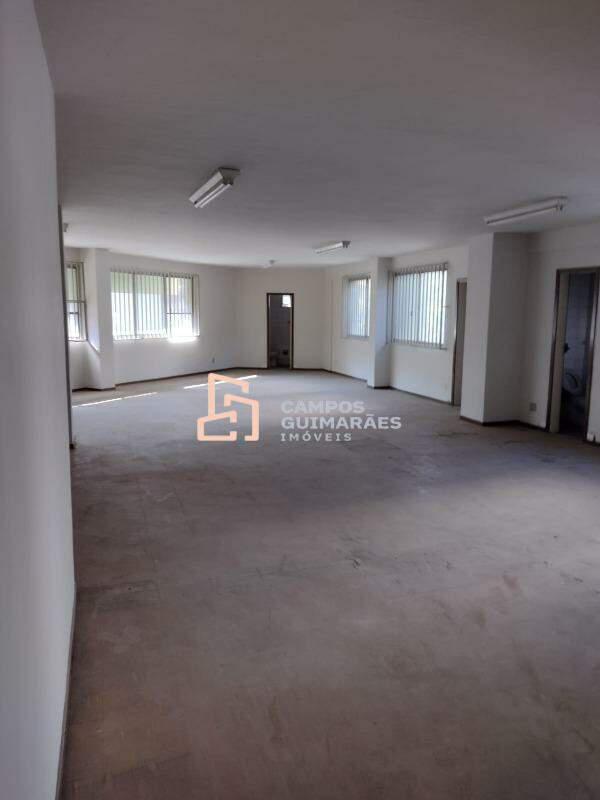 Sala, Centro
