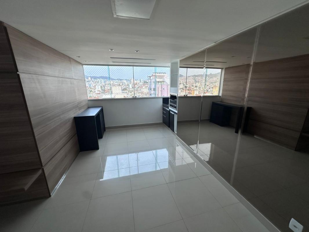 Apartamento, Sagrada Família, 3 Quartos, 2 Vagas, 1 Suíte