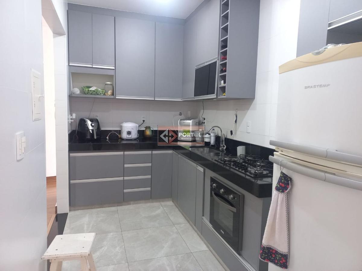 Casa, Vila Clóris, 3 Quartos, 4 Vagas, 1 Suíte