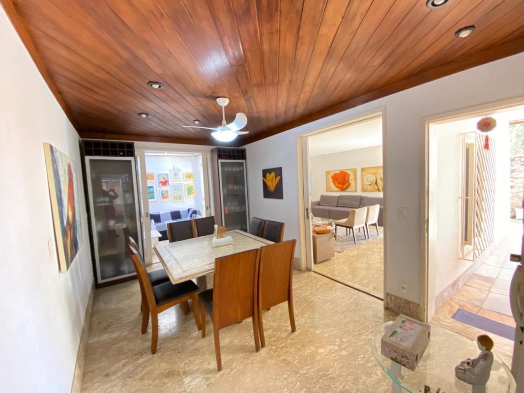 Casa, São José, 3 Quartos, 4 Vagas, 1 Suíte