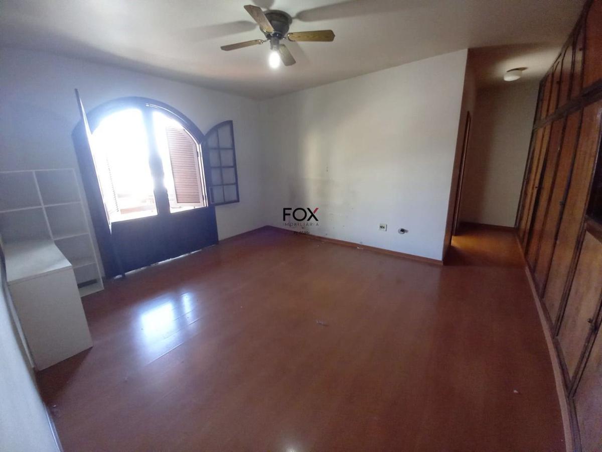 Casa, Santa Efigênia, 5 Quartos, 4 Vagas, 3 Suítes