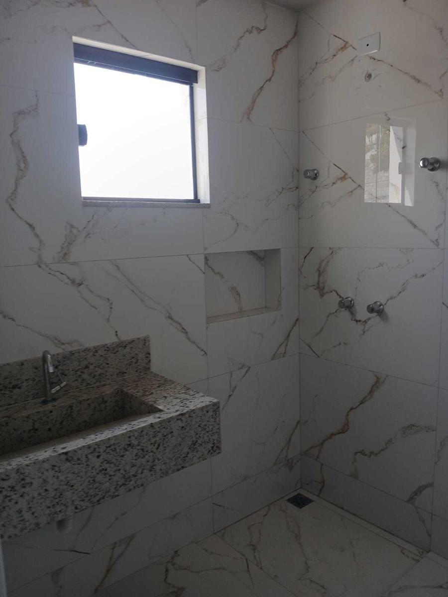 Casa, Floramar, 3 Quartos, 2 Vagas, 1 Suíte