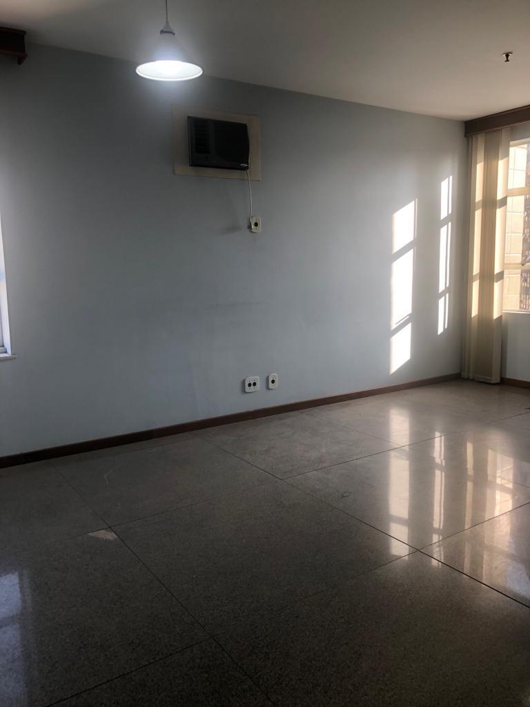 Sala, Santa Efigênia