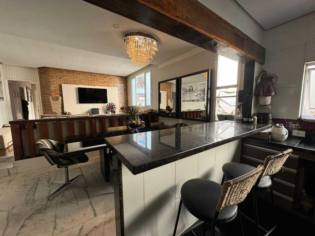 Casa, São José, 4 Quartos, 4 Vagas, 2 Suítes