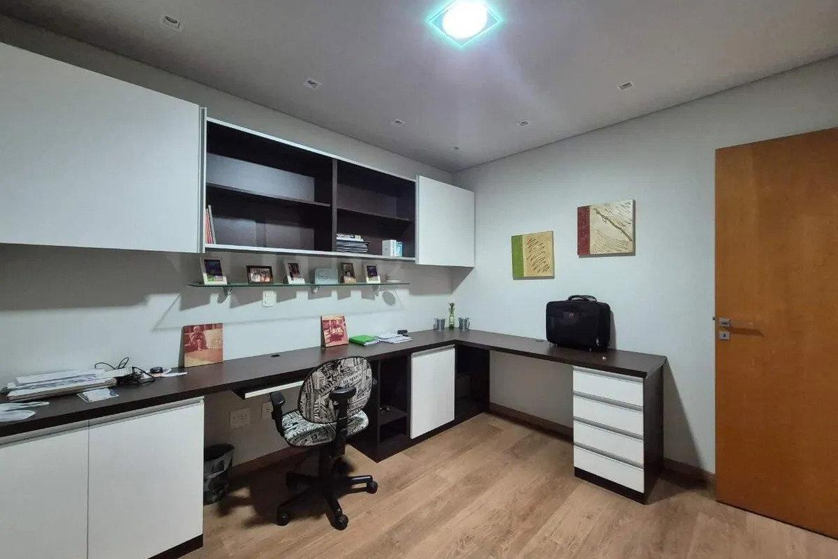 Cobertura, Cruzeiro, 4 Quartos, 4 Vagas, 2 Suítes
