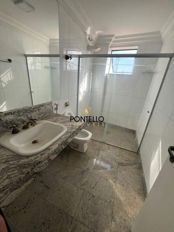Cobertura, Centro, 4 Quartos, 2 Vagas, 1 Suíte