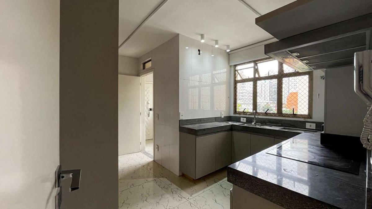 Apartamento, Funcionários, 3 Quartos, 2 Vagas, 1 Suíte