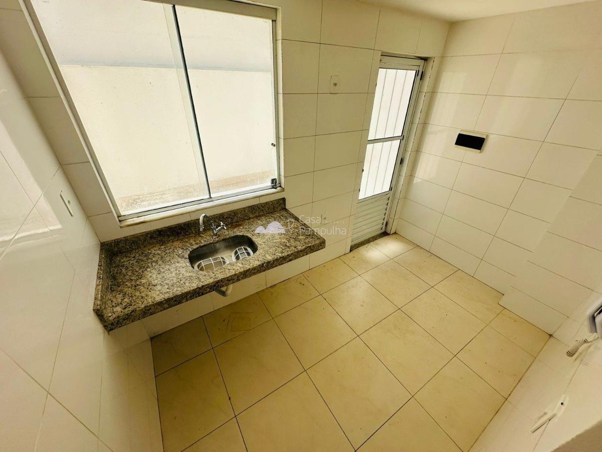 Apartamento, Santa Mônica, 2 Quartos, 1 Vaga