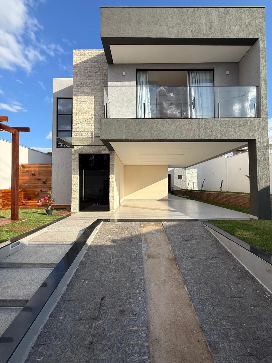 Casa, Trevo, 3 Quartos, 4 Vagas, 1 Suíte