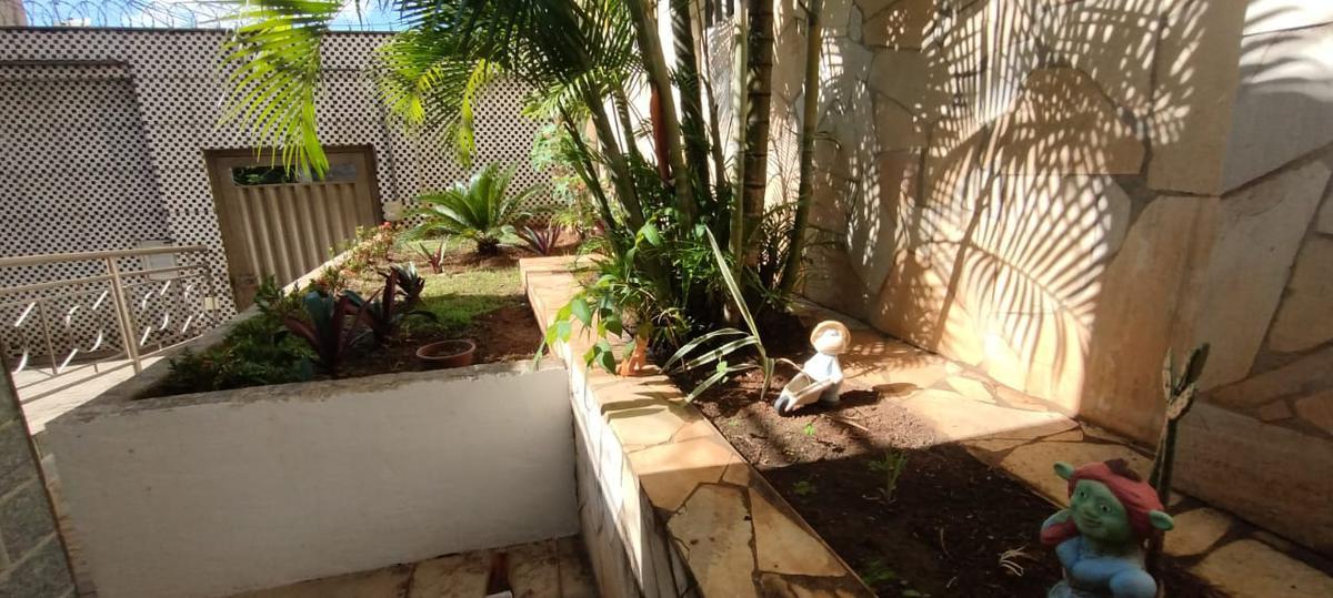 Casa, Santa Cruz, 5 Quartos, 4 Vagas, 1 Suíte