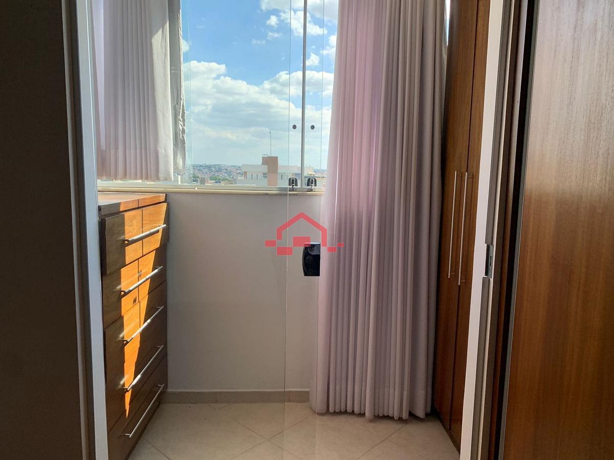 Apartamento, Castelo, 3 Quartos, 2 Vagas, 1 Suíte